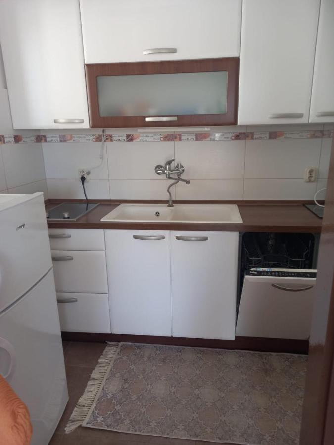 Apartman Rebeka Jezera Esterno foto