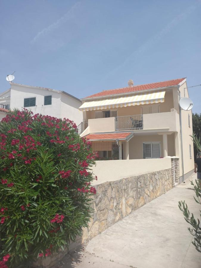 Apartman Rebeka Jezera Esterno foto