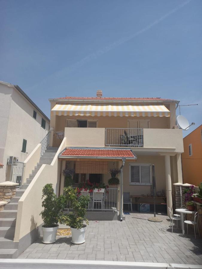 Apartman Rebeka Jezera Esterno foto