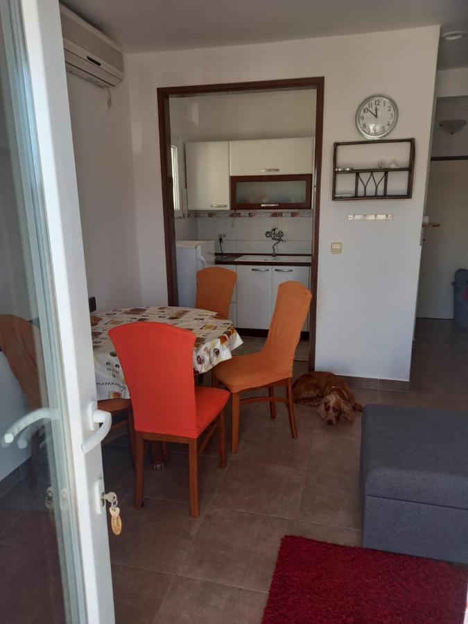 Apartman Rebeka Jezera Esterno foto