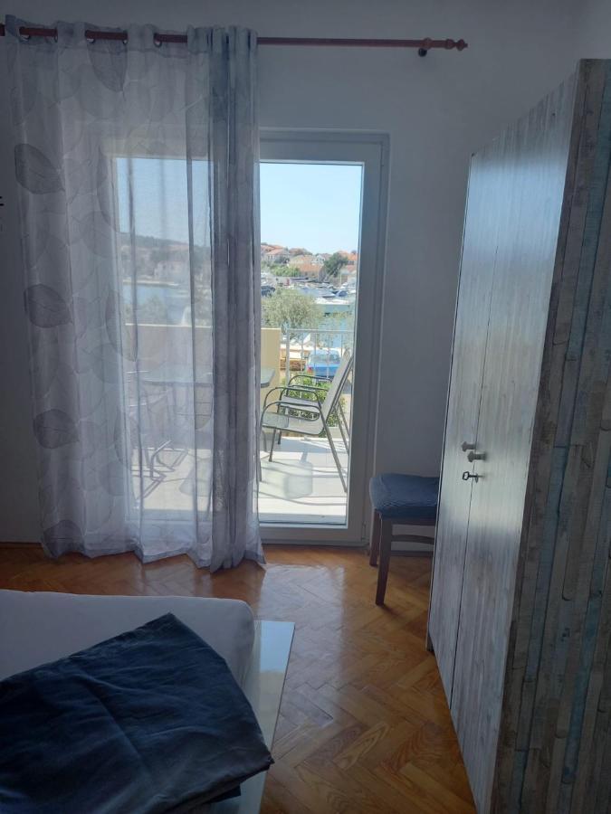Apartman Rebeka Jezera Esterno foto